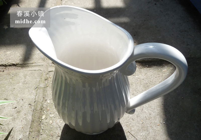 竖纹广口花瓶-春溪小镇